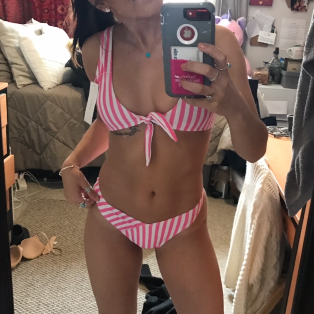 Women’s bikini - Picture 1 of 3
